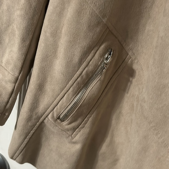 Tan Blazer - Picture 3 of 6